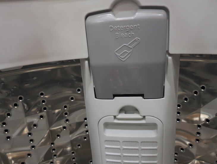 Ngăn đựng chất tẩy - Máy giặt Panasonic 10 kg NA-F100V5LRV Ngăn đựng chất tẩy - Máy giặt Panasonic 10 kg NA-F100V5LRV